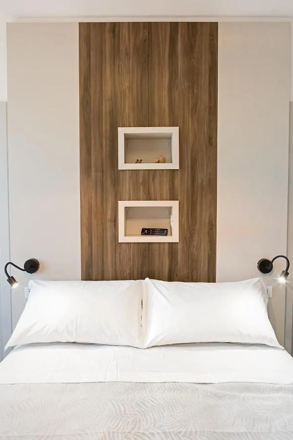 Guest house Enjoy Duomo - Flavio Baracchini 9 - Rooms Milan