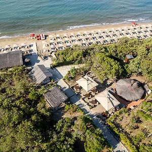 https://roccamare-residence.it-tuscanyhotel.com