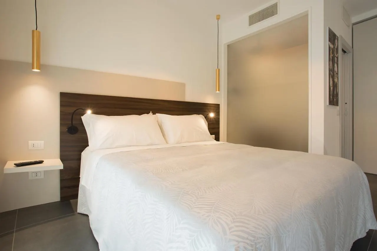 Enjoy Duomo - Flavio Baracchini 9 - Rooms Milan 0*,