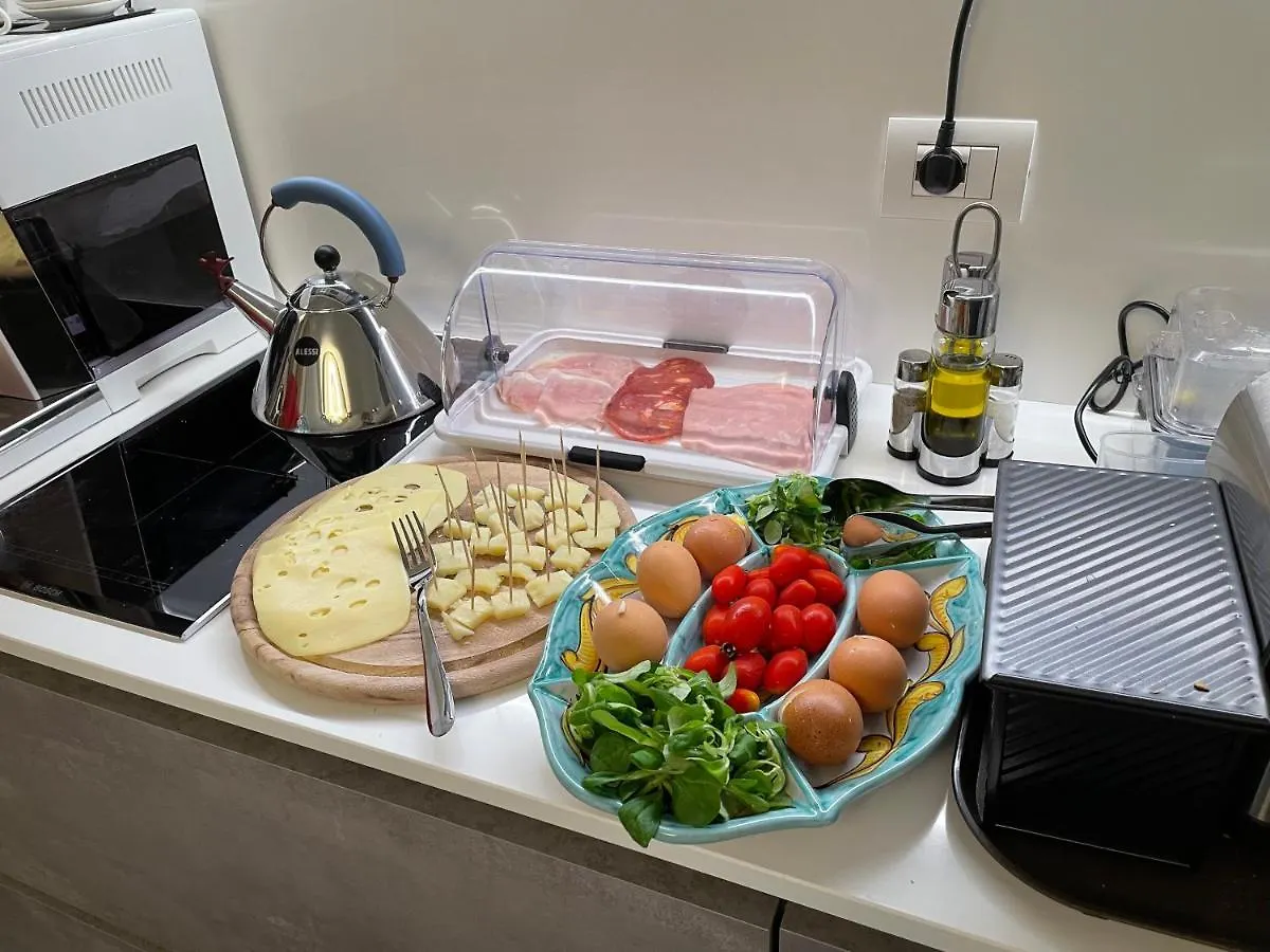 Guest house Enjoy Duomo - Flavio Baracchini 9 - Rooms Milan