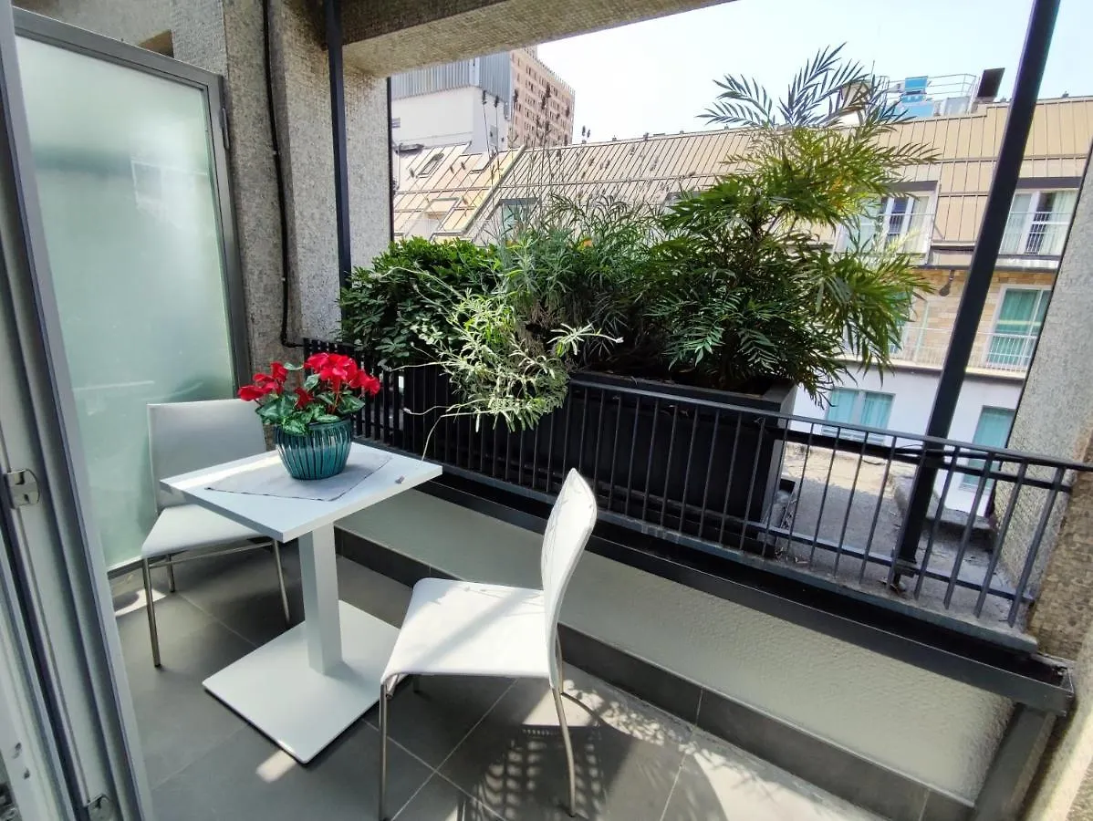Enjoy Duomo - Flavio Baracchini 9 - Rooms Milaan